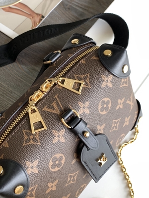 Louis Vuitton কাস্টম ব্র্যান্ডেড ব্যাগ Petite Malle Souple Empreinte মনোগ্রাম বাদামী কালো
