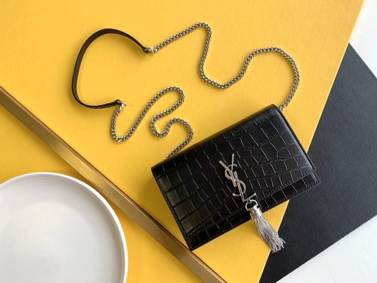 মাঝারি Kate Tassel লাল YSL সেন্ট লরেন্ট Woc জিপার বন্ধ